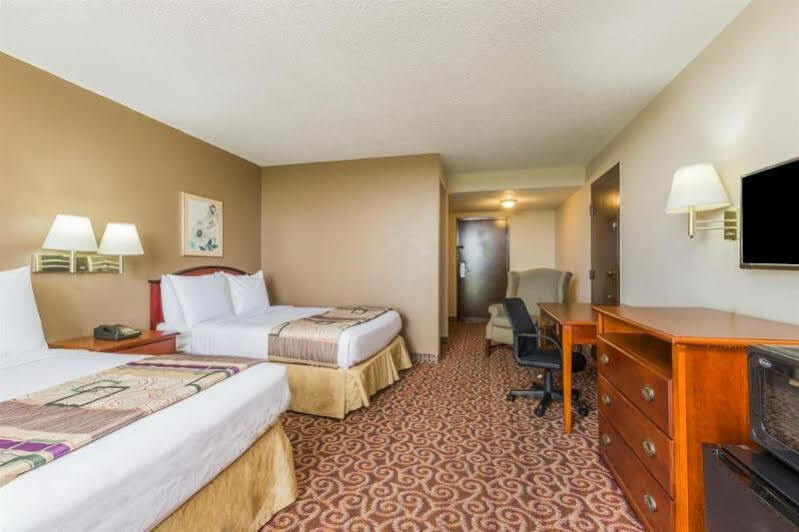 Country Inn & Suites By Radisson, New Orleans I-10 East, La Esterno foto